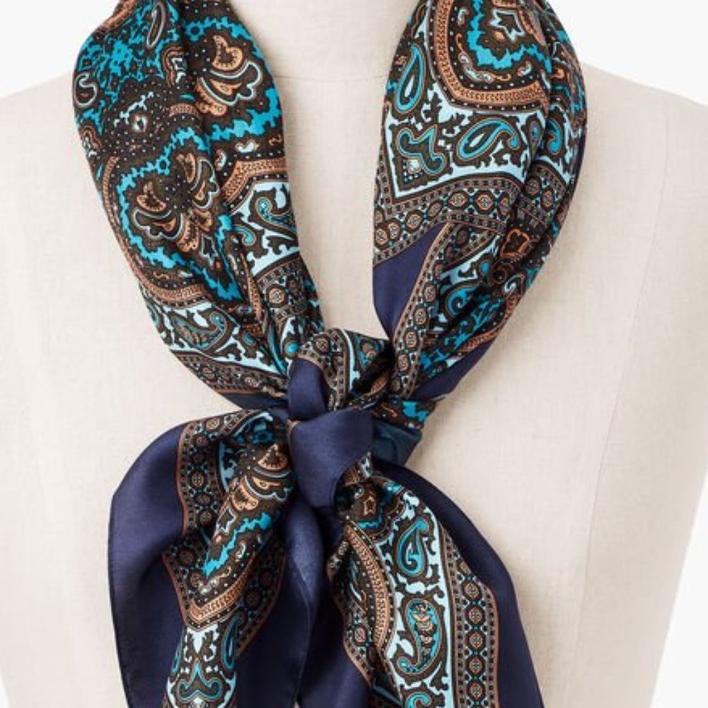 EARLY CHRISTMAS SPECIAL: Luxurious TALBOTS Silk Scarf Paisley Purse scarf - Picture 7 of 9